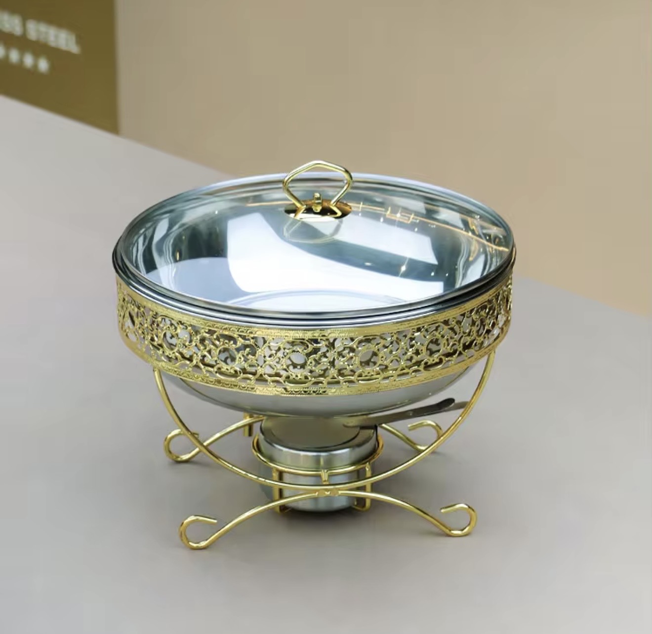 Round Chafing Dish Buffet - Image 1