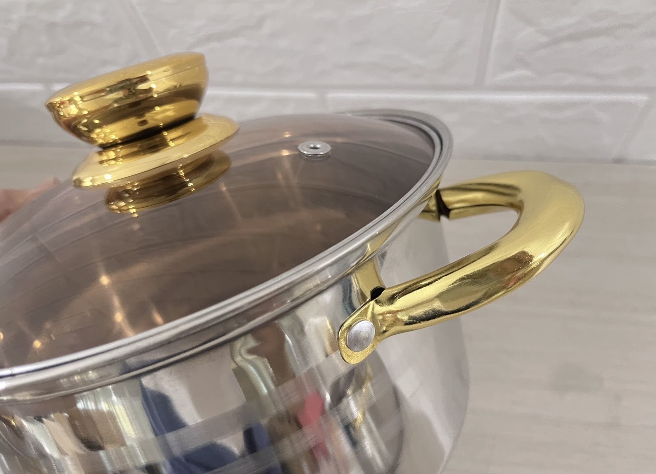 Cooking Pot With Gold Luxury - Image 3